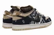 Tênis Dunk Low Travis Scott - Air Foot