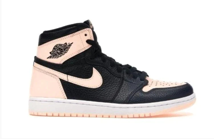 NIKE BOTA AIR JORDAN 1 HIGH OG CRIMSON TINT PRETA NUDE - Air Foot