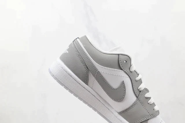 AIR JORDAN 1 LOW WOLF GREY (IMPORTADOS) - Air Foot