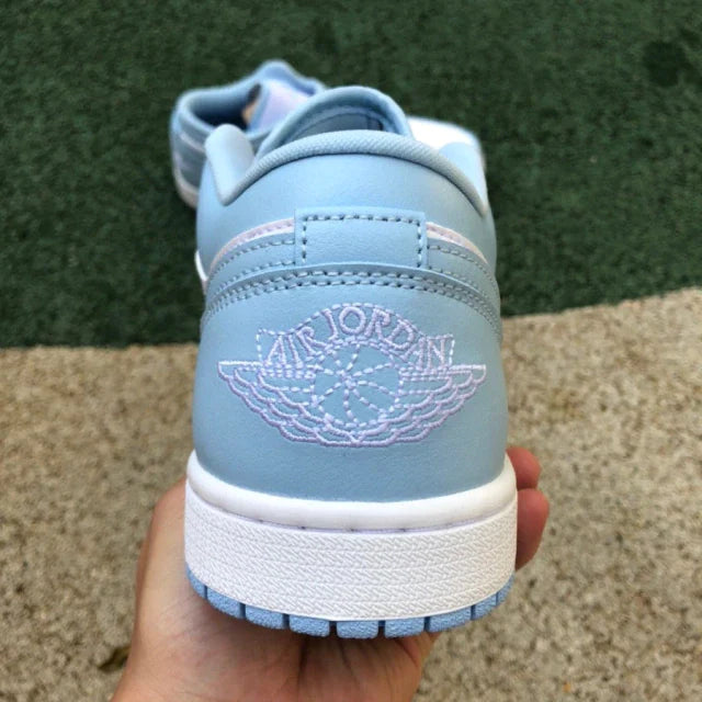 AIR JORDAN 1 LOW WMNS 'ICE BLUE' (IMPORTADOS) - Air Foot