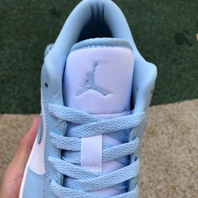 AIR JORDAN 1 LOW WMNS 'ICE BLUE' (IMPORTADOS) - Air Foot