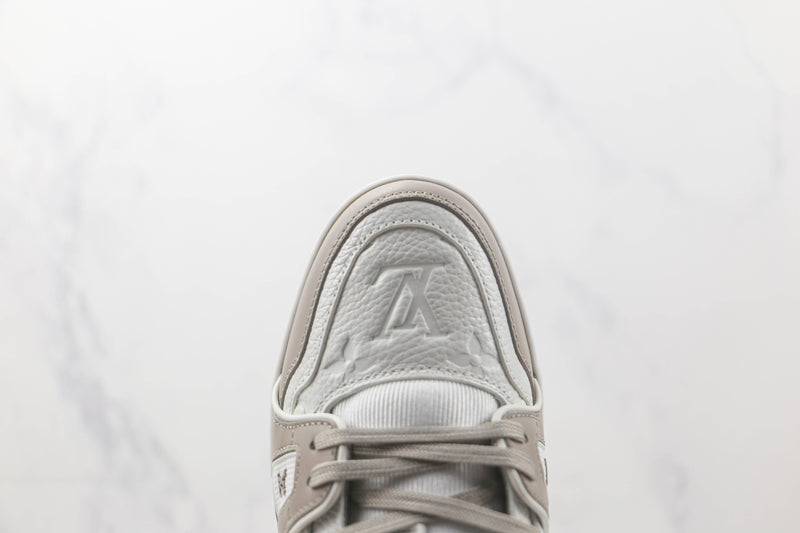 LOUIS VUITTON TRAINER LOW GREY WHITE (IMPORTADOS) - Air Foot