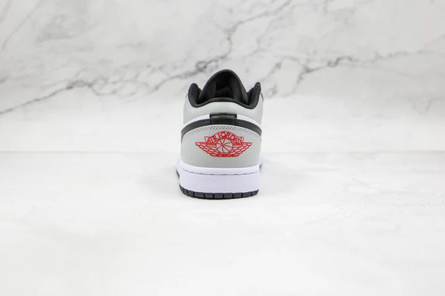 AIR JORDAN 1 LOW GREY/WHITE (IMPORTADOS) - Air Foot